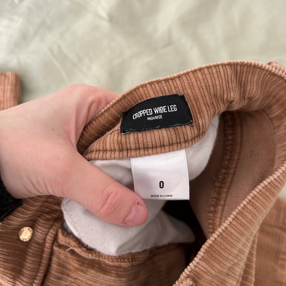 Express Corduroy cropped wide leg pants - Picture 3 of 5